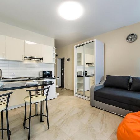 1 room apartment near Peremohy square Kyiv Exterior foto
