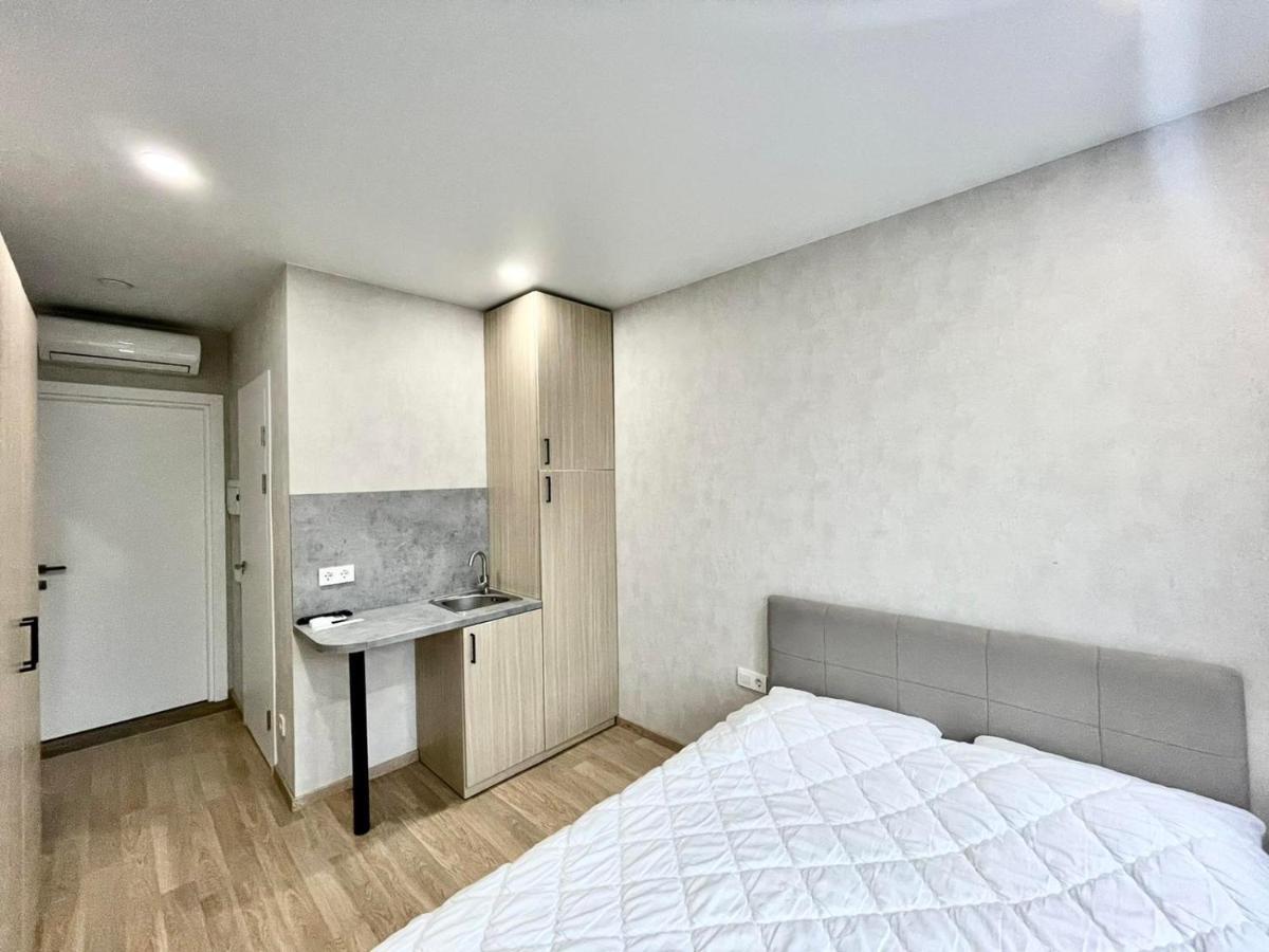 1 room apartment near Peremohy square Kyiv Exterior foto
