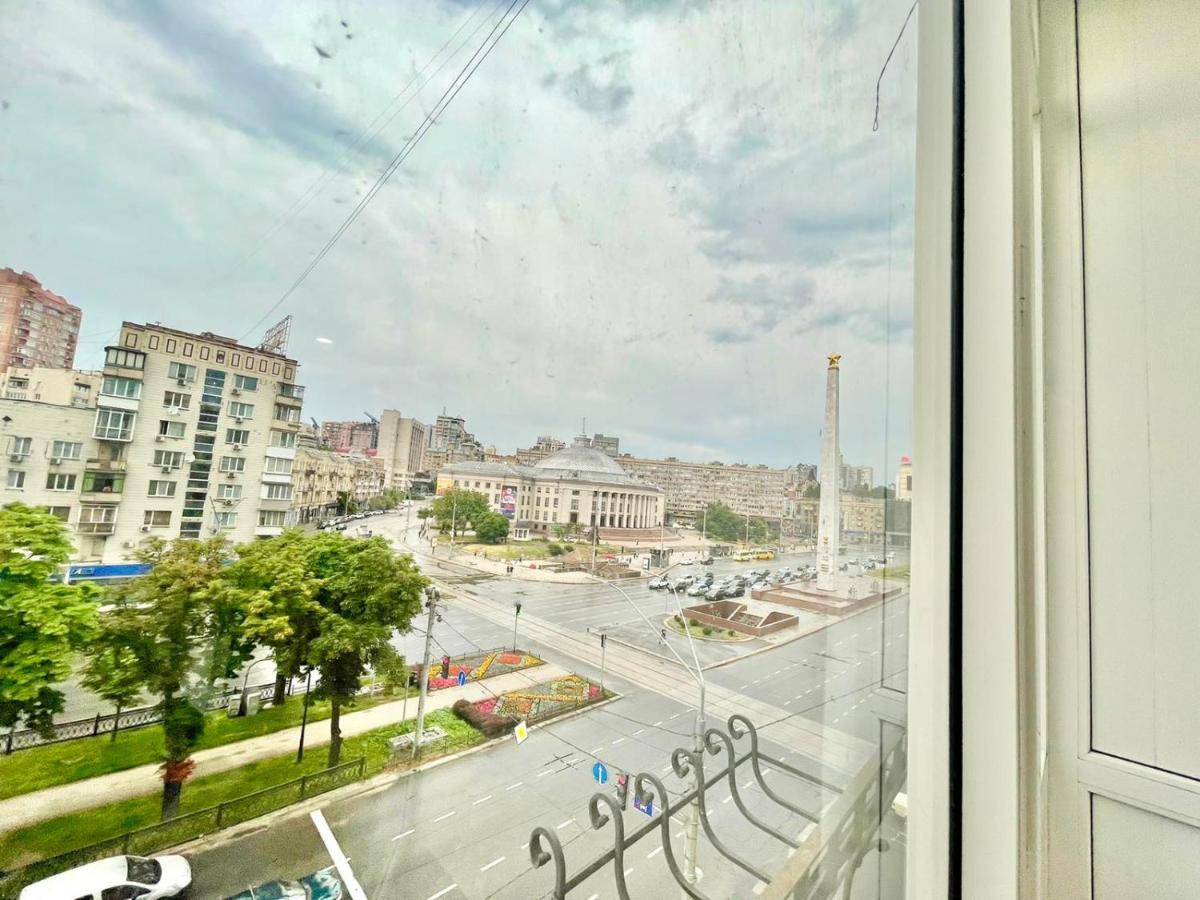 1 room apartment near Peremohy square Kyiv Exterior foto